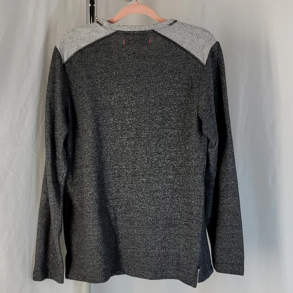 Tommy Bahama Gray Sweatshirt, Men's medium - Picture 2 of 6